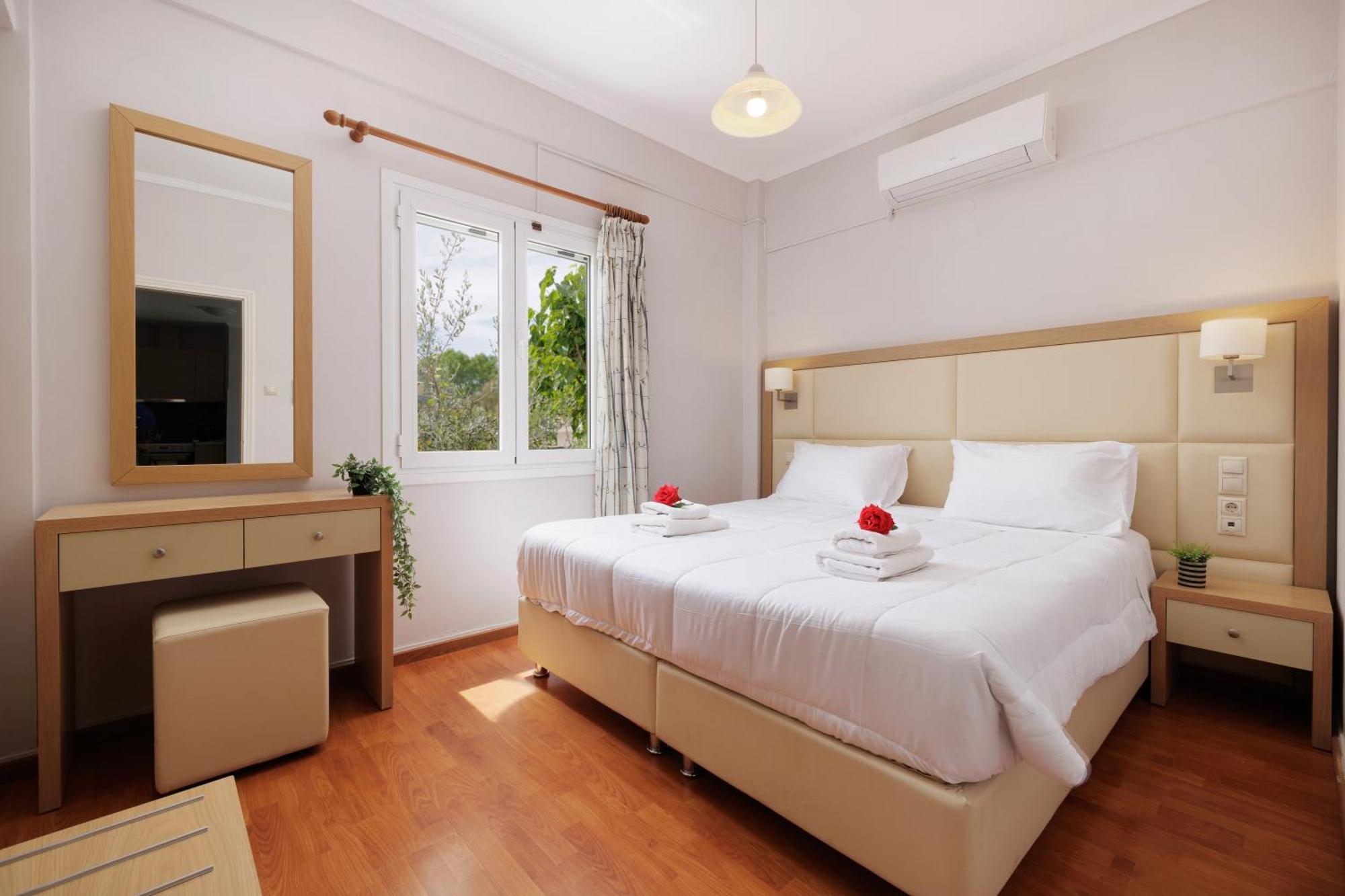 Santos Luxury Apartments Dassia  Dış mekan fotoğraf