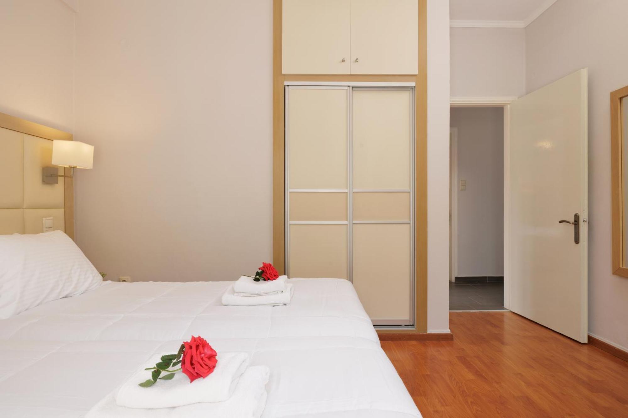 Santos Luxury Apartments Dassia  Dış mekan fotoğraf