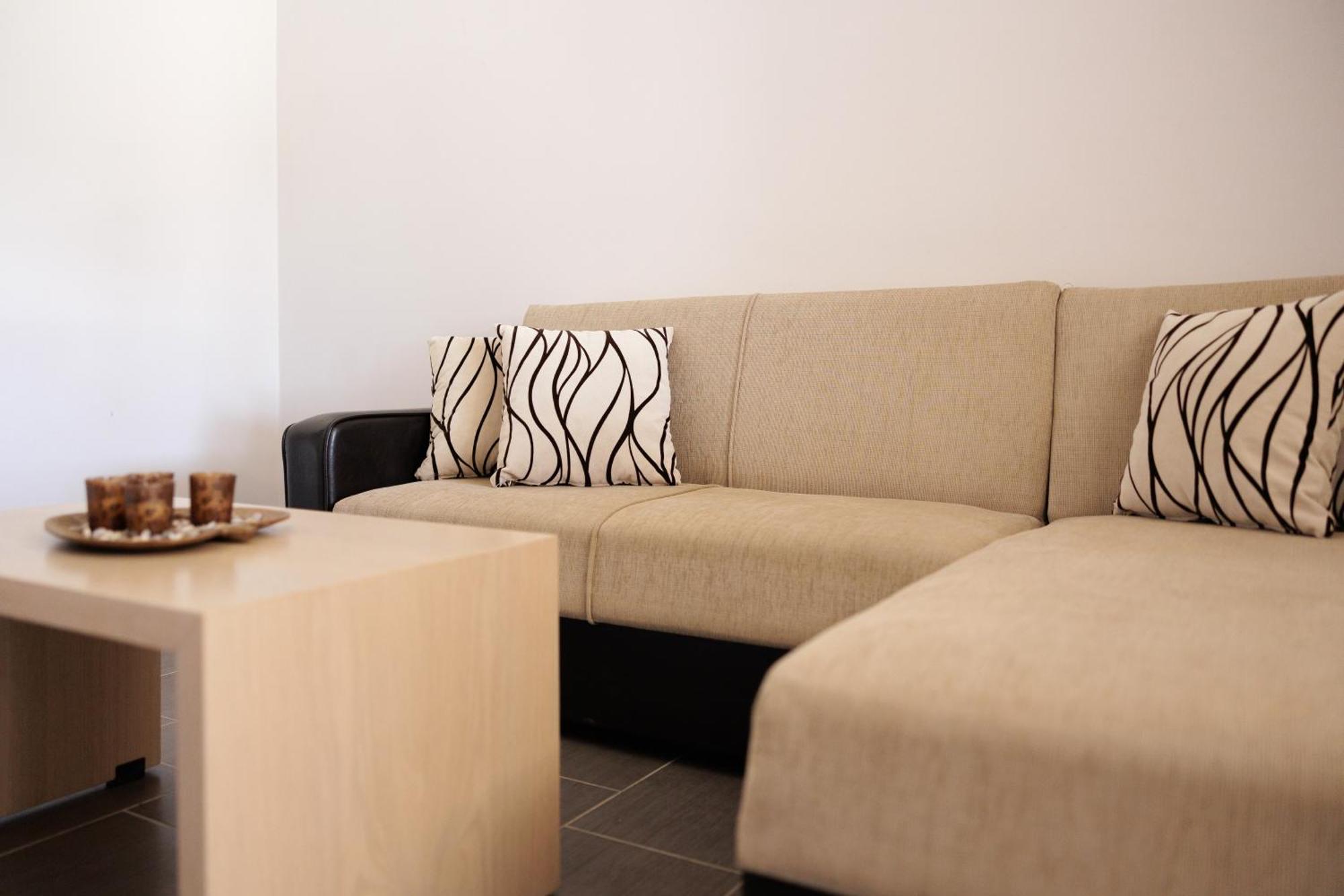 Santos Luxury Apartments Dassia  Oda fotoğraf